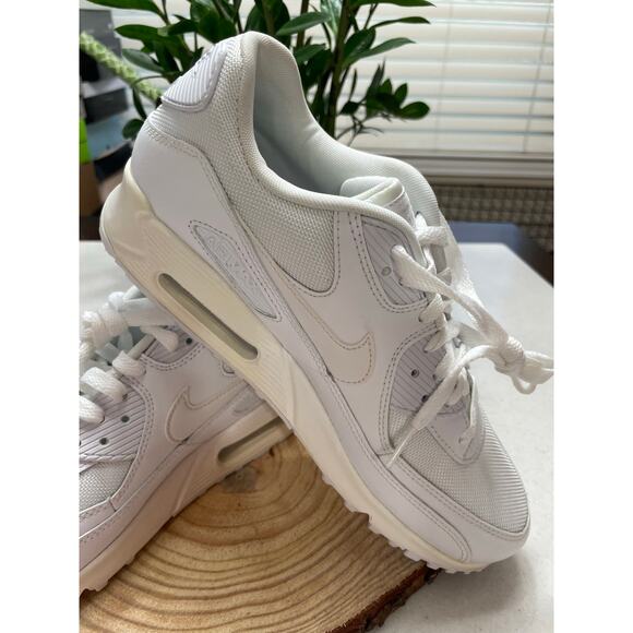 Nike Mens Air Max 90 Essential white size US 7.5 - Picture 2 of 12
